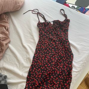 Princess Polly dress - looks like realisation par alba